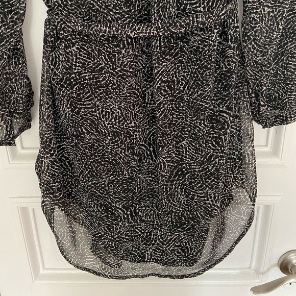 Saks Fifth Avenue Black White Gray Patterned Classy Long Sleeve Tie Waist Dress - Picture 10 of 14